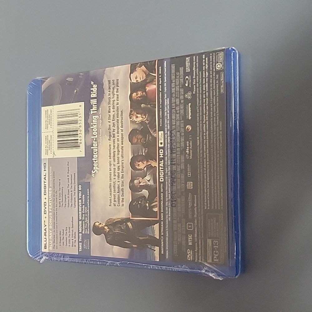 NWT Star Wars The Rogue One Blue - Ray and DVD - Picture 4 of 4